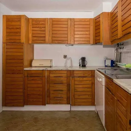 Beach Aparment With Wonderful Seaviews And Pool *