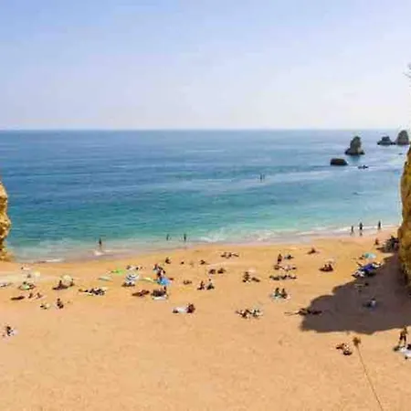 Beach Aparment With Wonderful Seaviews And Pool